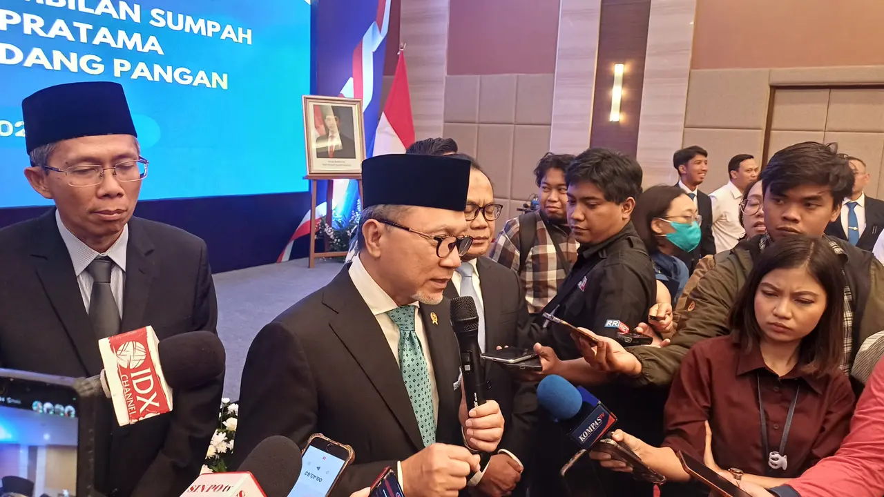 menko-zulkifli-hasan-lantik-29-pejabat-baru-kemenko-pangan-fokus-pada-ketahanan-pangan-di-tengah-tantangan-global